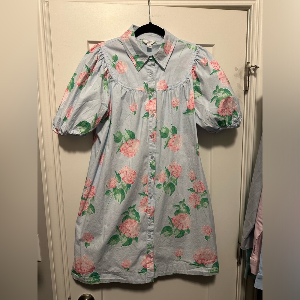 Crown & Ivy Hydrangea Dress
